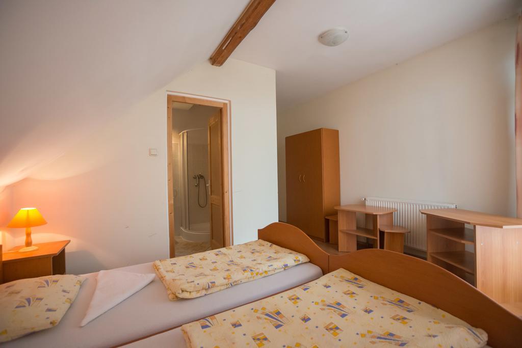 Beluci Panzio Hotel Odorheiu Secuiesc Eksteriør billede